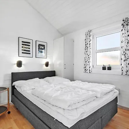 Bv218-blavand-ingridsvej-20 *